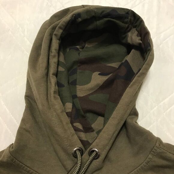 CSG women's short sleeve green/camo hoddie medium‎ - Picture 3 of 4